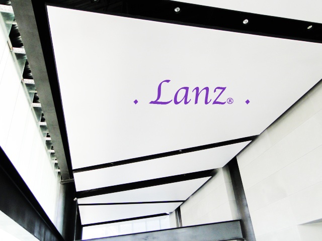 Plafón tensado translúcido con iluminación LED LANZ